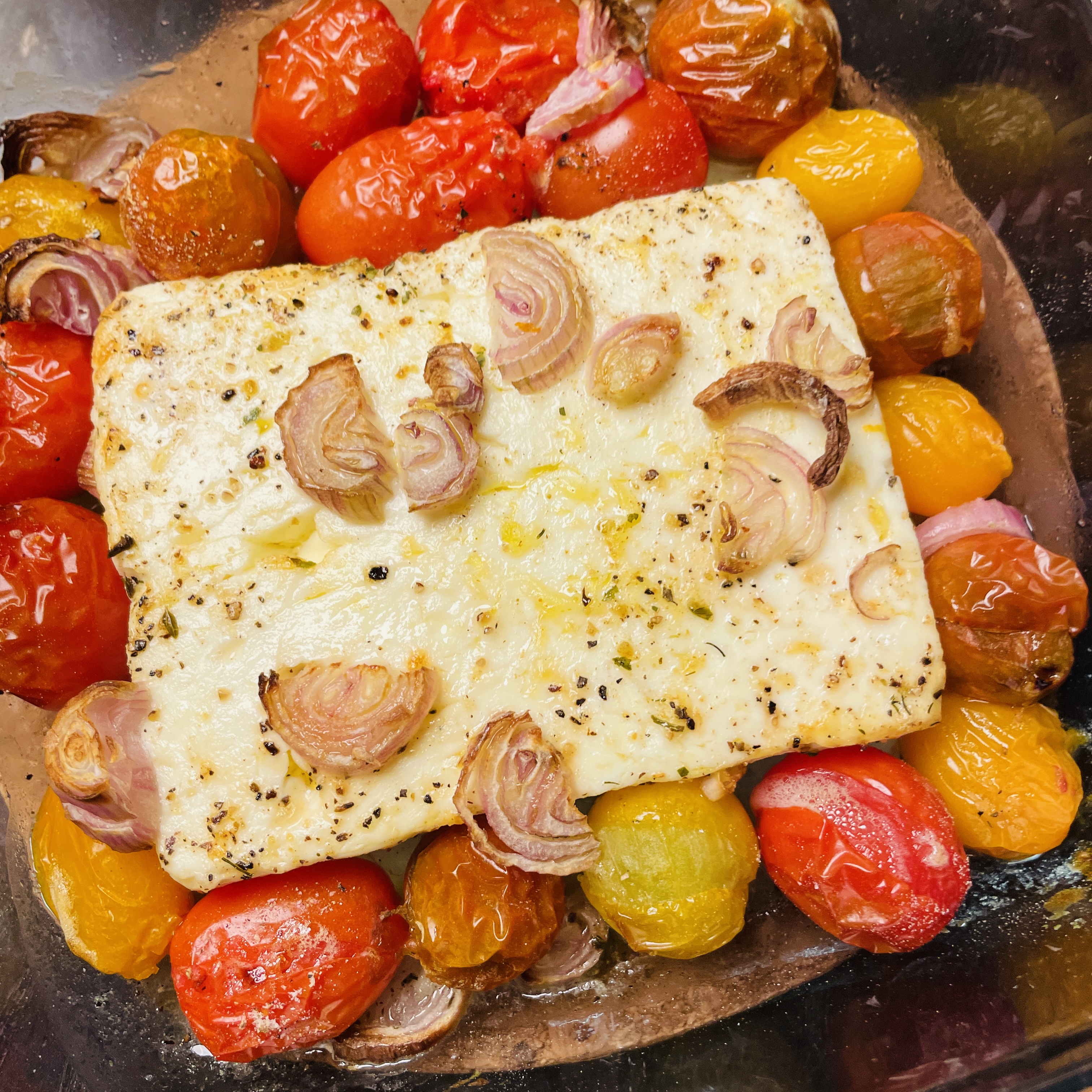Gebackener Feta aus dem Airfryer mit Tomaten