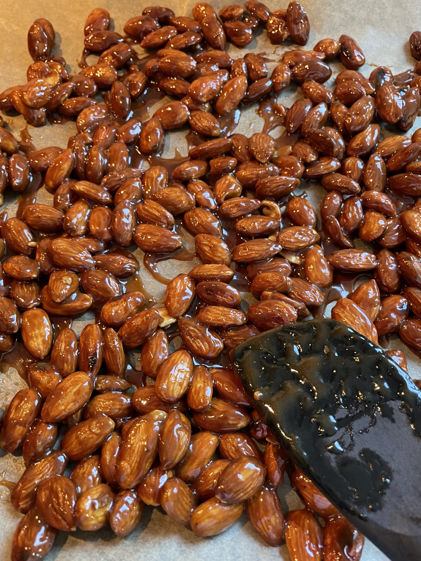 Gebrannte Mandeln mit Sahne-Karamell – Schritt 4