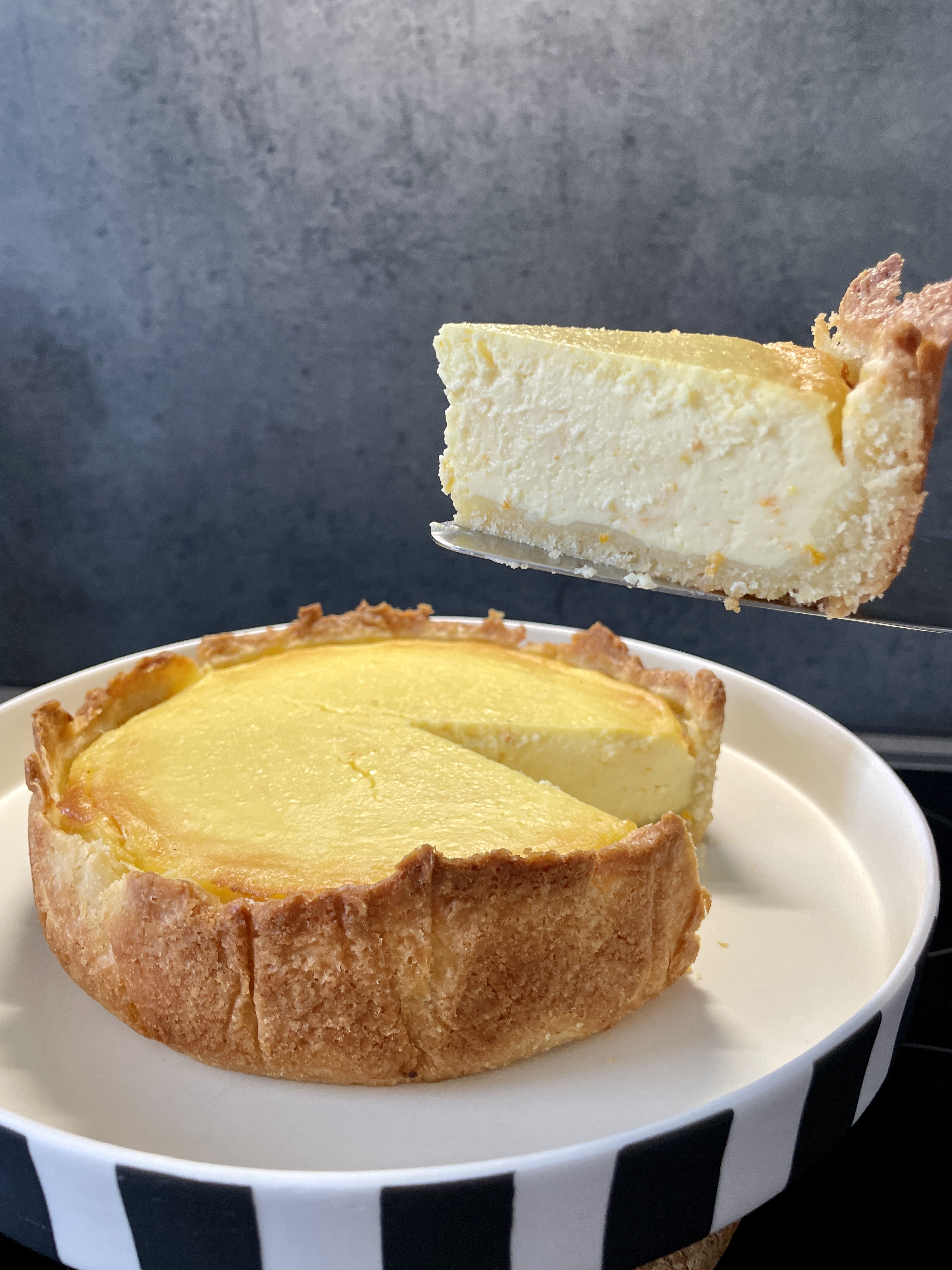 Kleiner Orangen-Käsekuchen