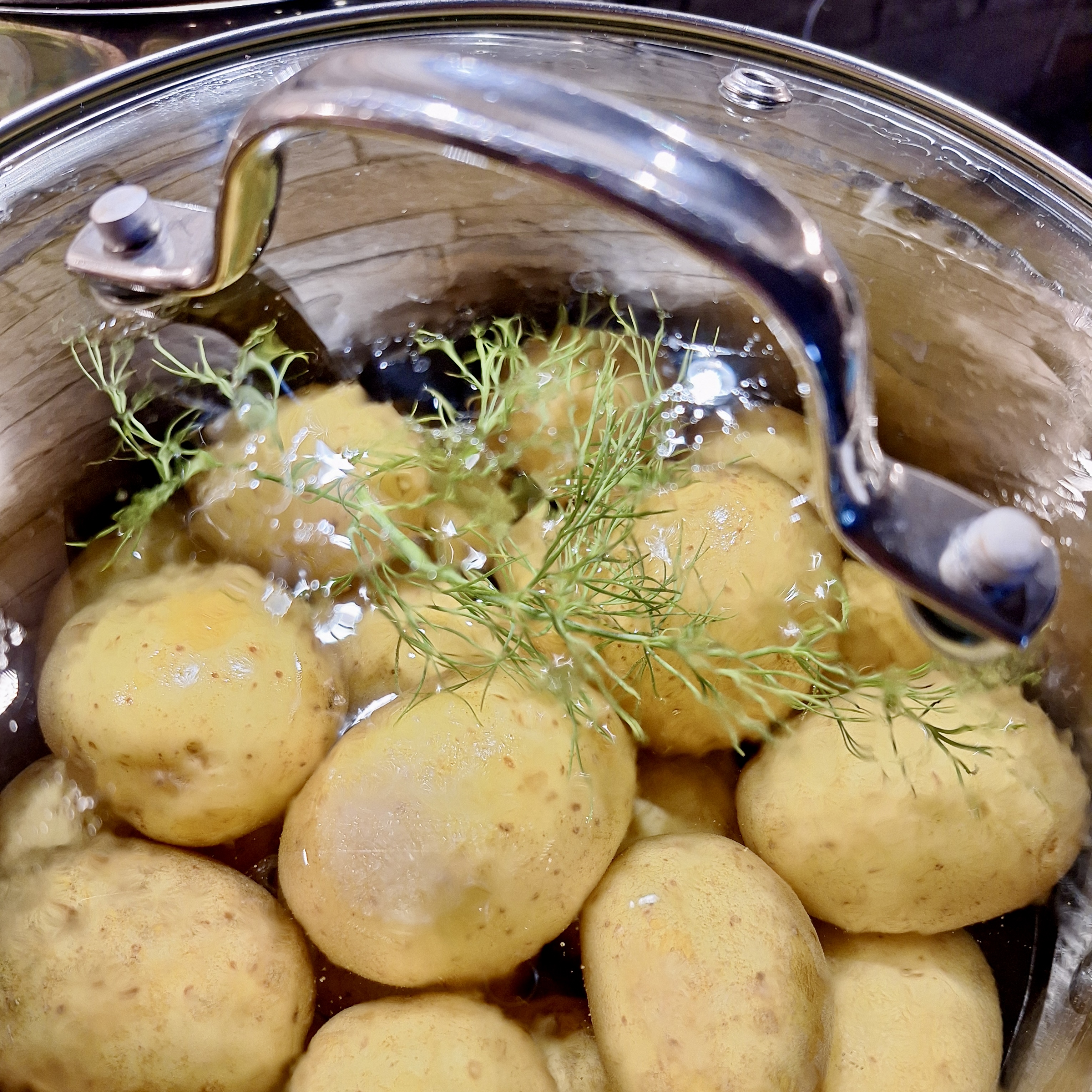 Ofen-Lachs mit Dill-Kartoffeln – Schritt 5