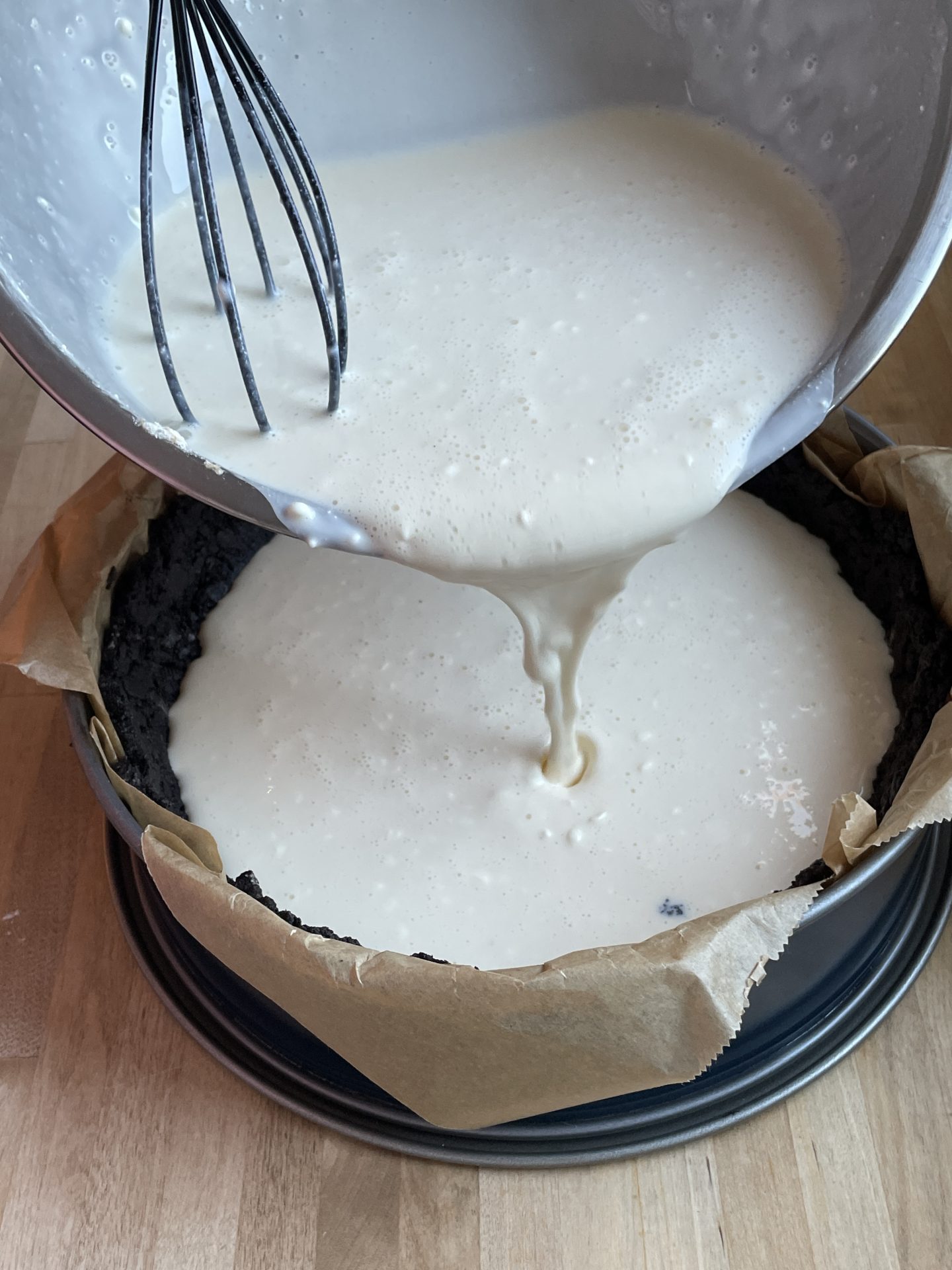 Oreo-Cheesecake mit Pfirsich-Maracuja – Schritt 4