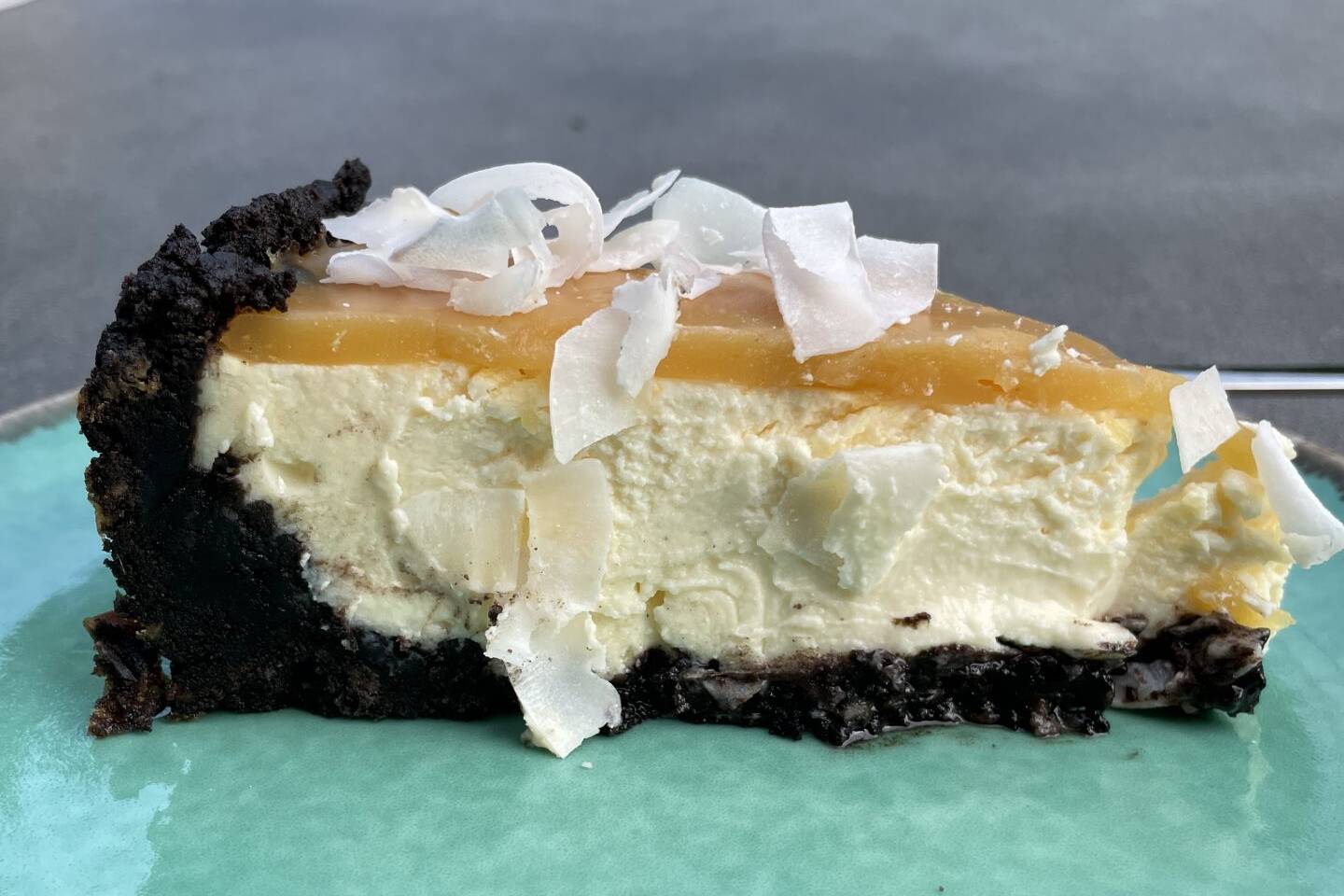 Oreo-Cheesecake mit Pfirsich-Maracuja
