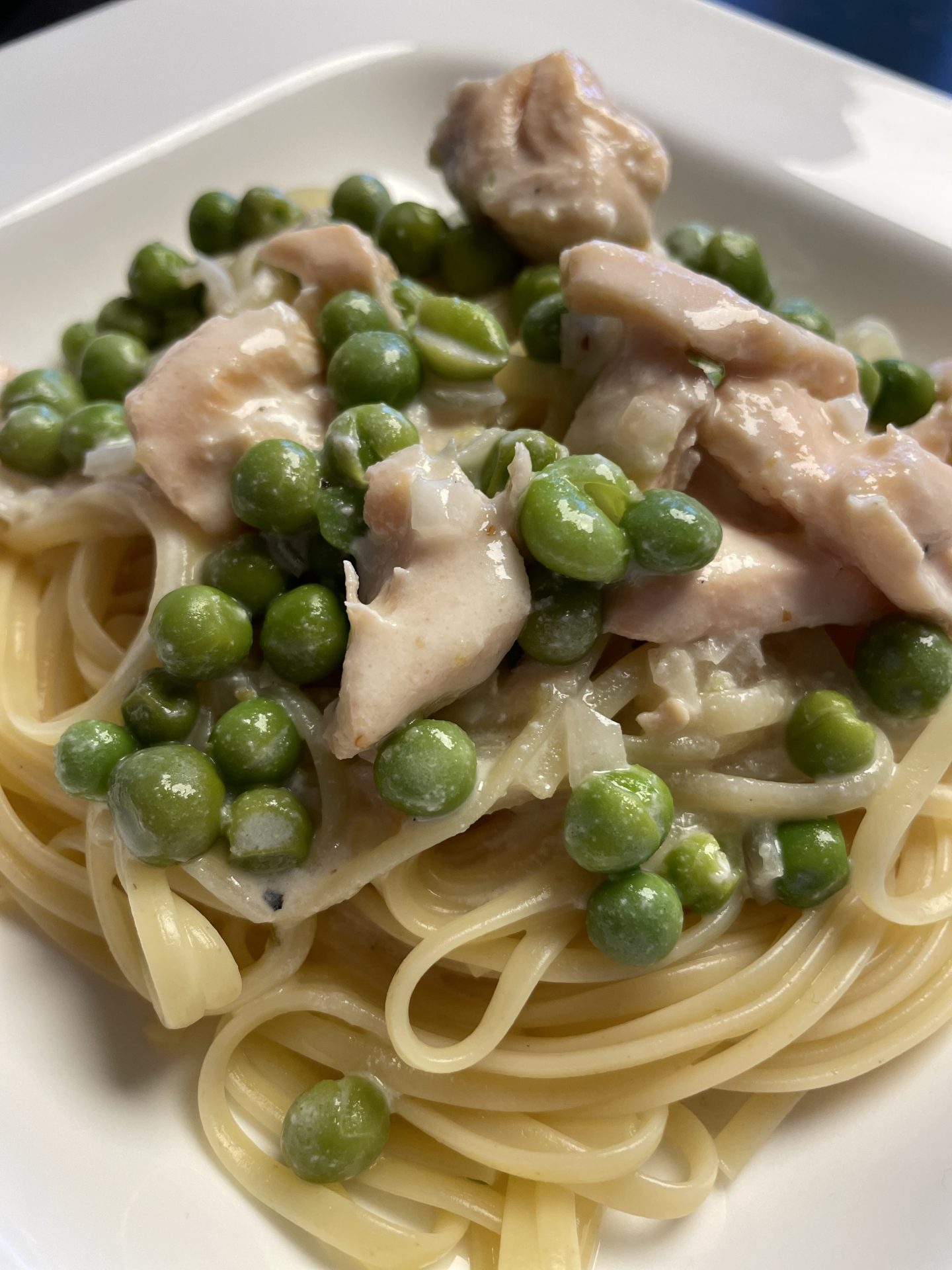 Pasta mit Buttermilch-Lachs